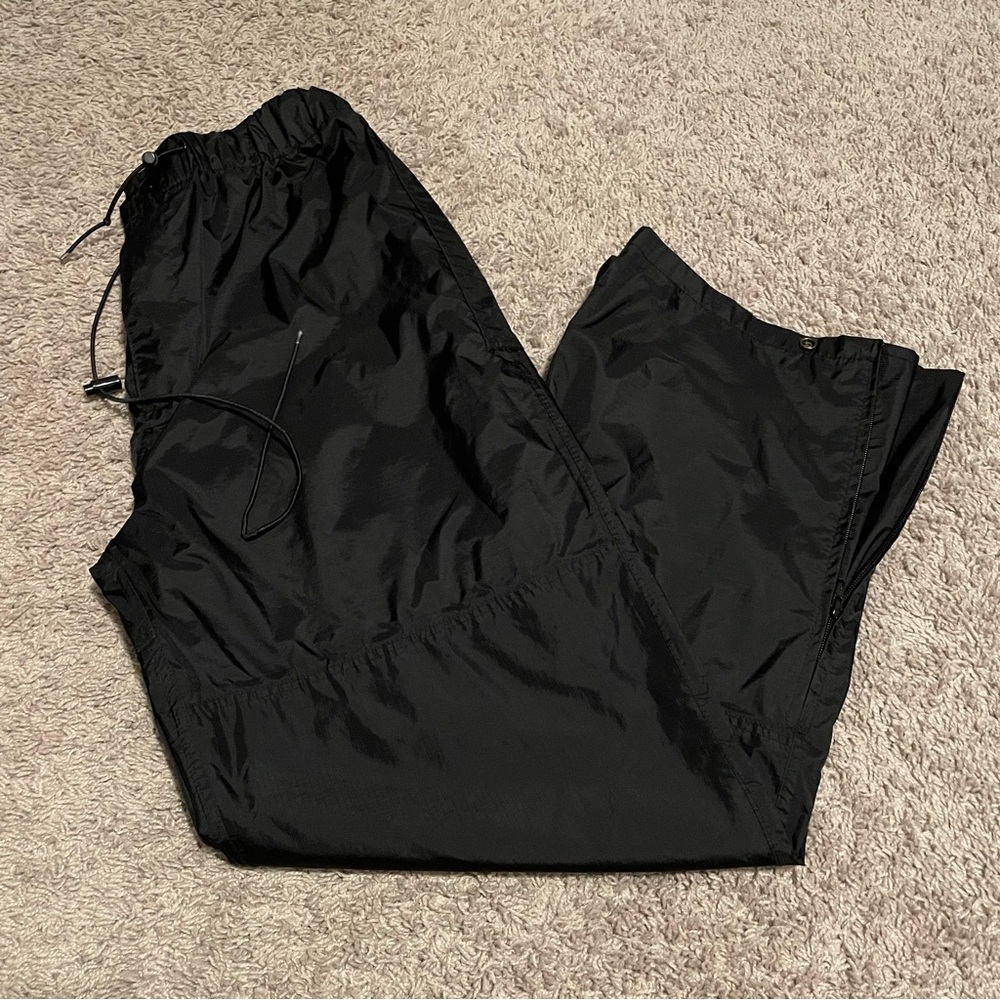 Bass pro shops nylon pants black large inseam 28”